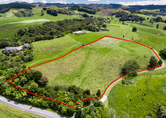  at 220A Braemar Road, Manawahe