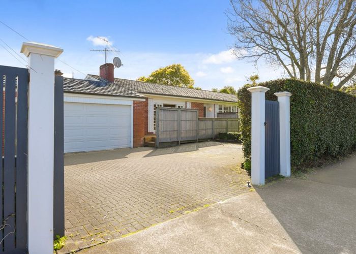  at 272 Victoria Avenue, Remuera, Auckland