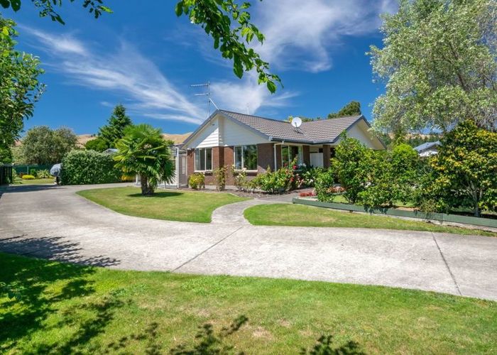 Free property data for 13 Cedar Grove, Witherlea, Blenheim homes.co.nz