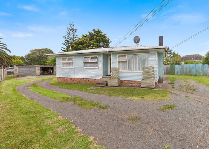  at 5 Celia Place, Mangere East, Auckland