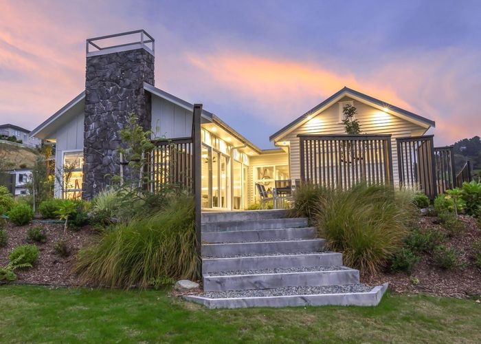  at 195 Navigation Drive, Whitby, Porirua