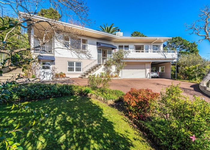 Free property data for 188 Beach Road, Campbells Bay, Auckland homes