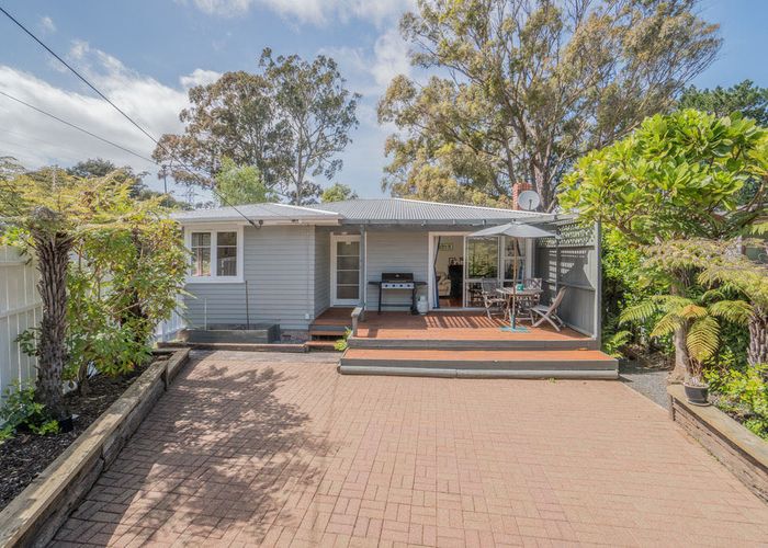  at 1/19 Poto Street, Te Atatu South, Auckland