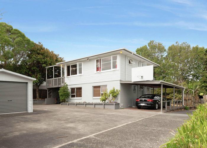  at 214 Moore Street, Howick, Auckland