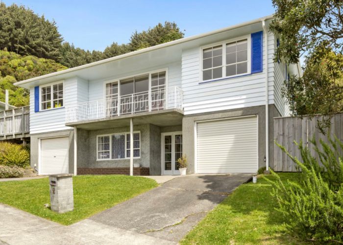  at 13 Colonial Grove, Tawa, Wellington
