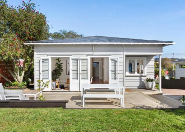  at 12 CRAIGBANK Avenue, New Lynn, Auckland