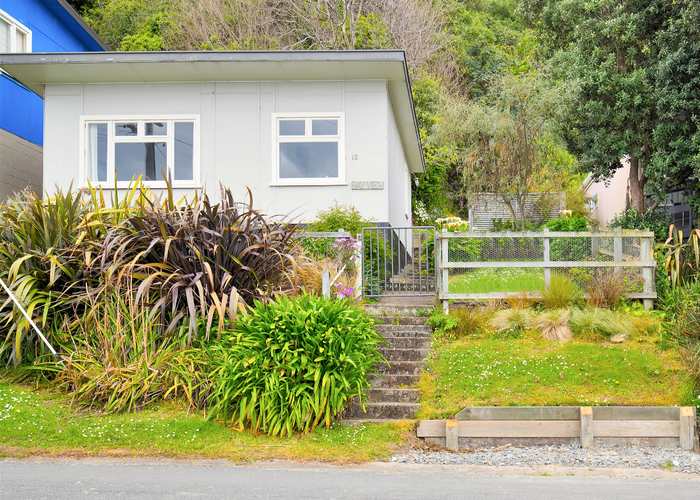  at 12 Moody Street, Gore Bay, Cheviot