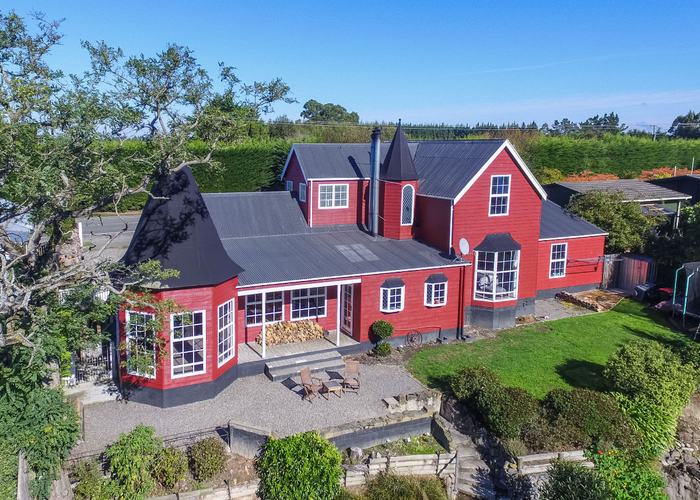 Free property data for 1740 Cust Road, Cust homes.co.nz