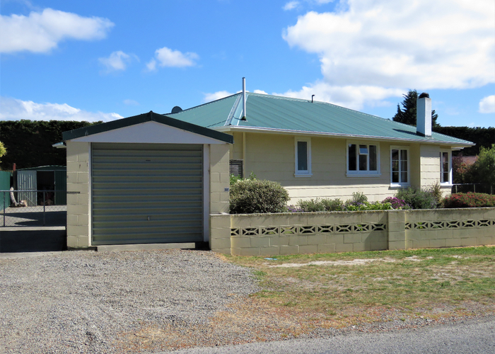  at 22 Chamberlain Avenue, Amberley, Amberley