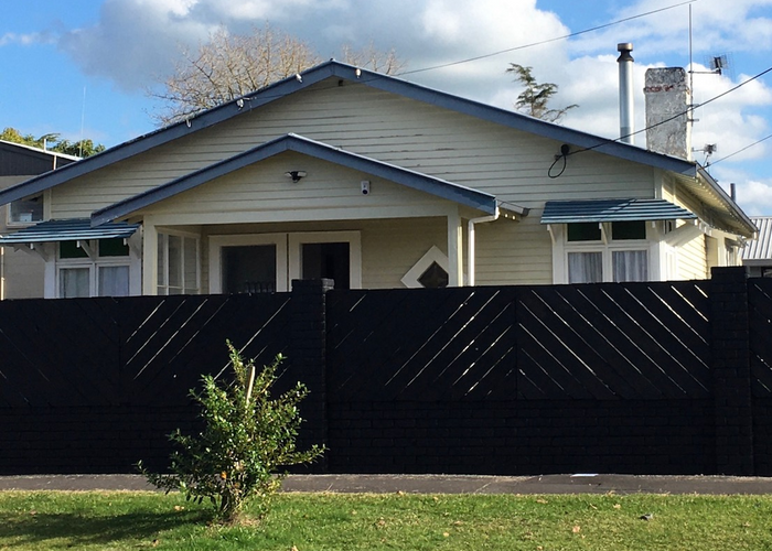  at 5 New Street, Hamilton East, Hamilton
