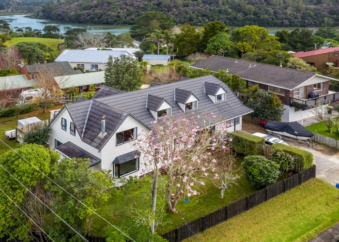  at 1 Gails Drive, Albany, Auckland