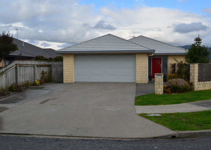 at 33 Holcombe Drive, Paraparaumu