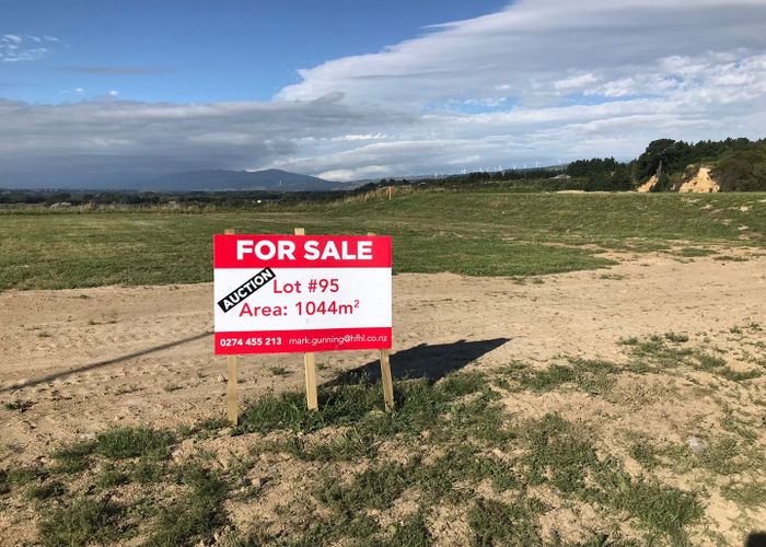  at 27 Edenmore Terrace, Fitzherbert, Palmerston North