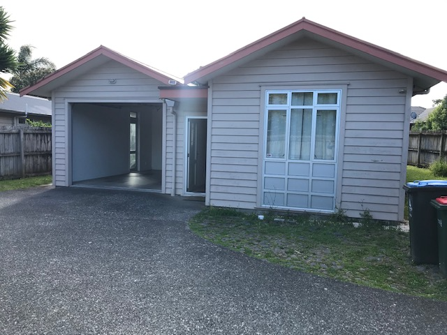  at 32C Arran Street, Avondale, Auckland