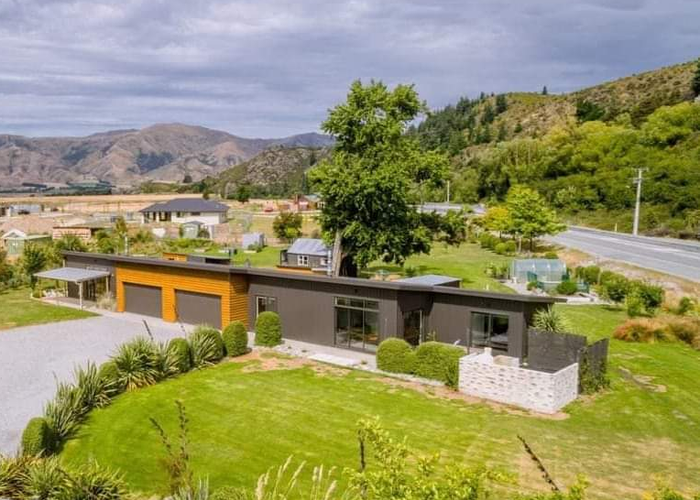  at 2 Pisa Road, Cromwell