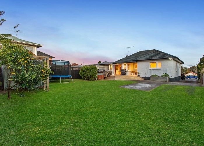  at 11 Rutland Road, Mount Wellington, Auckland