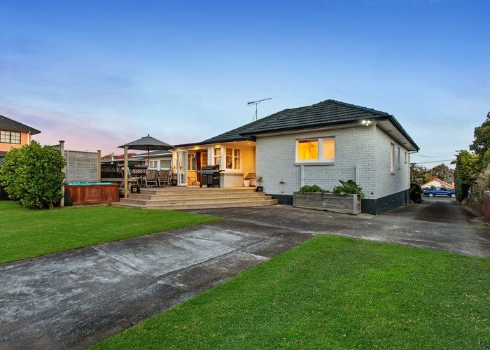  at 11 Rutland Road, Mount Wellington, Auckland