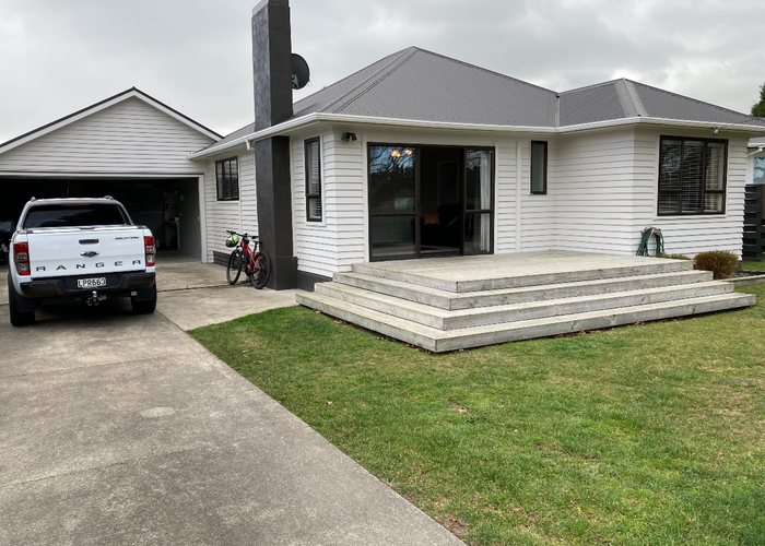  at 49 Carlyle Street, Leamington, Cambridge