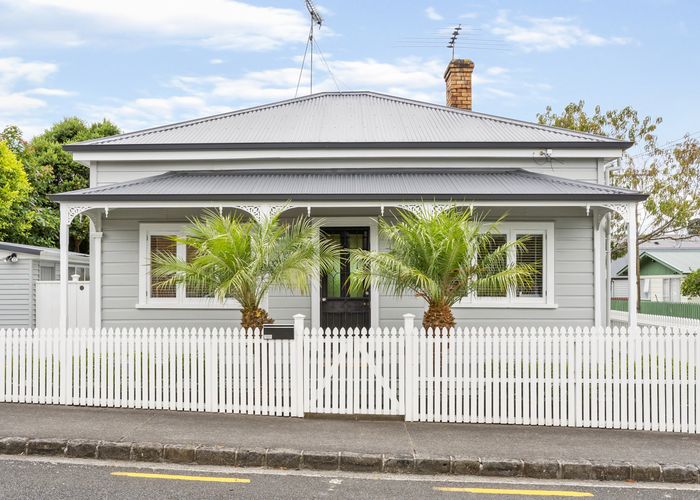  at 17 Catherine Street, Onehunga, Auckland