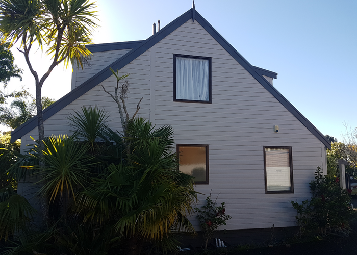  at 1/7 Fernbird Place, Massey, Auckland