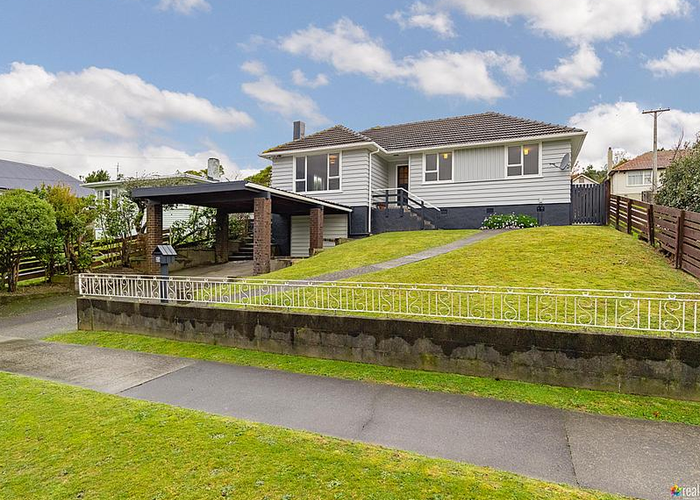  at 23 Taylor Terrace, Tawa, Wellington