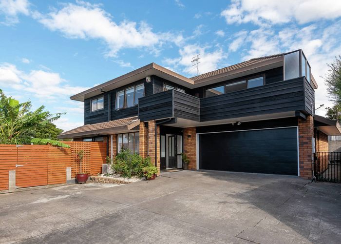  at 1/53 Uxbridge Road, Howick, Auckland