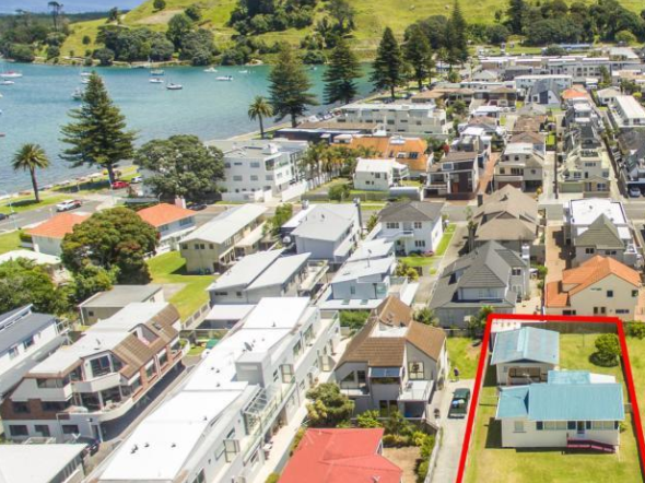 at 13 Grace Avenue, Mount Maunganui, Mount Maunganui