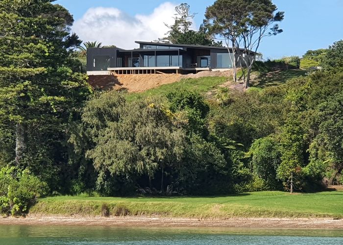 at 18 James Clendon Place, Okiato, Russell