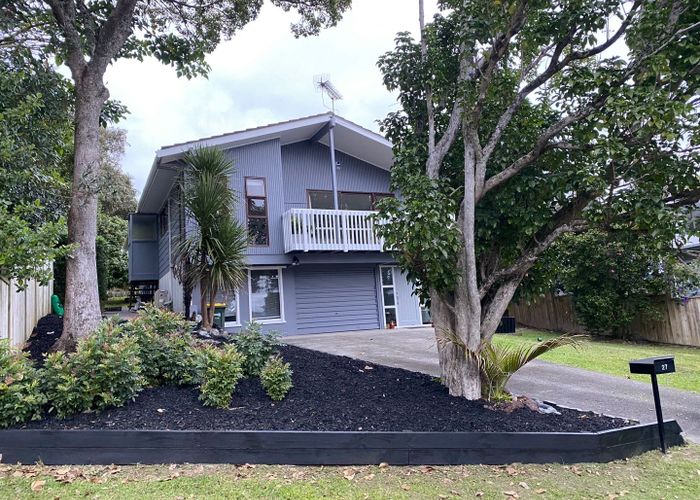  at 27 William Hadlow Place, Hatfields Beach, Orewa