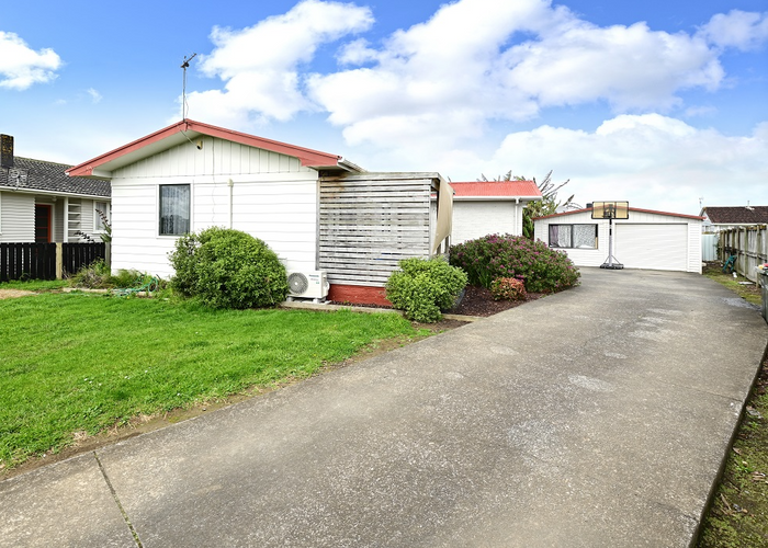  at 31 Corsair Crescent, Mangere, Auckland