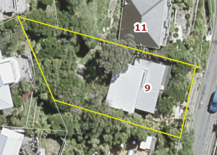  at 9 Fortification Road, Karaka Bays, Wellington