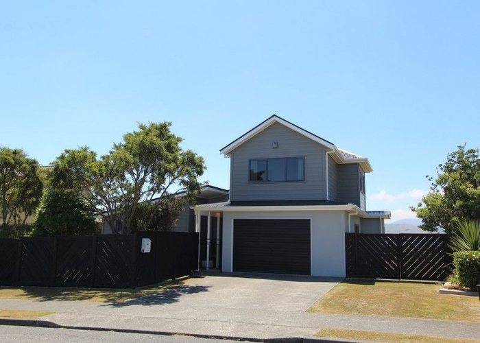  at 16 Doncaster Terrace, Ascot Park, Porirua