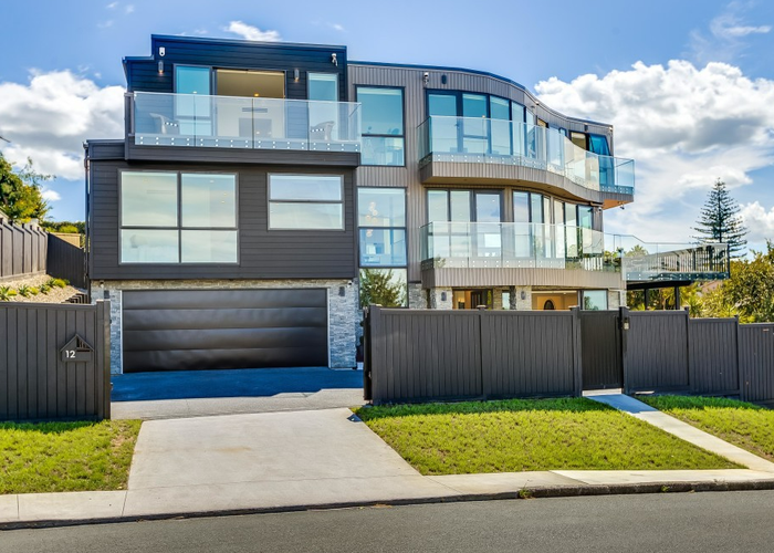  at 12 Beacon Avenue, Campbells Bay, Auckland