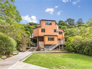  at 86 Airlie Road, Plimmerton, Porirua