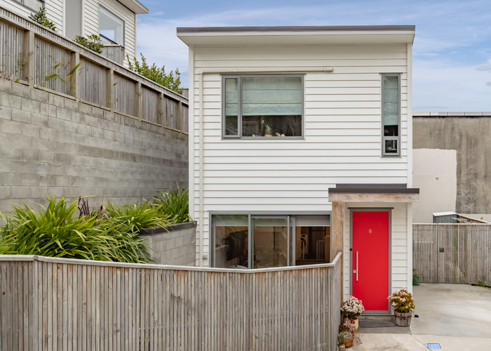  at 6/7 Handyside Street, Tawa, Wellington