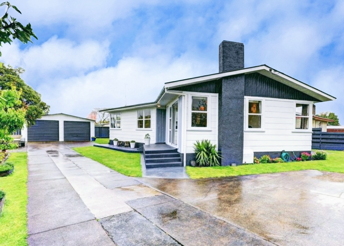 Free property data for 104 Collins Road, Melville, Hamilton homes.co.nz