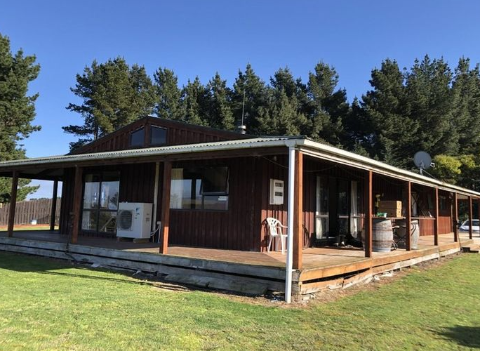  at 17 Hokio Sand Road, Hokio Beach