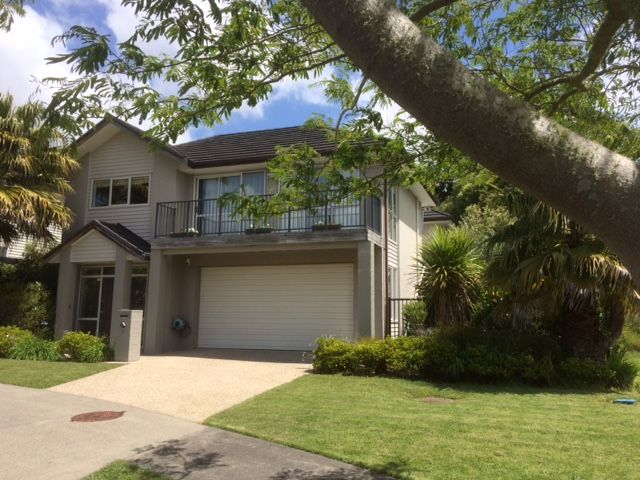  at 1 Mural Place, Greenhithe, Auckland