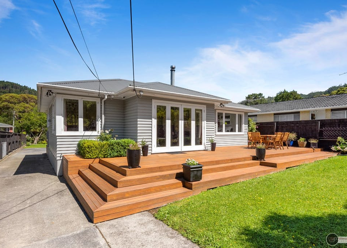 at 11 Pinehaven Road, Pinehaven, Upper Hutt