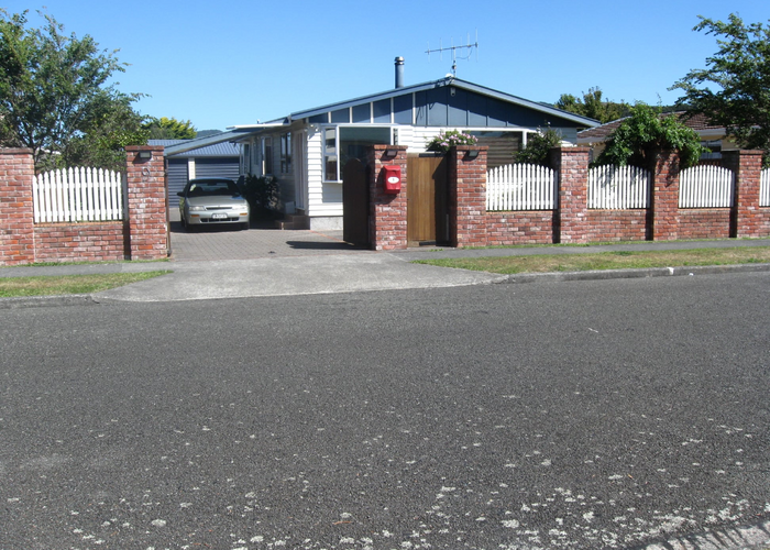  at 9 Twickenham Street, Wainuiomata, Lower Hutt