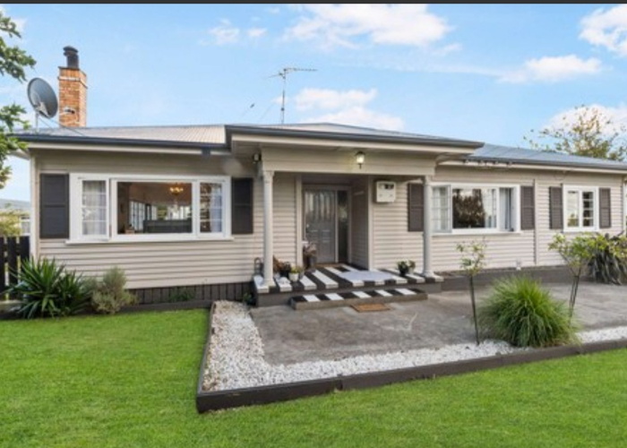  at 16 Baverstock Road, Nawton, Hamilton