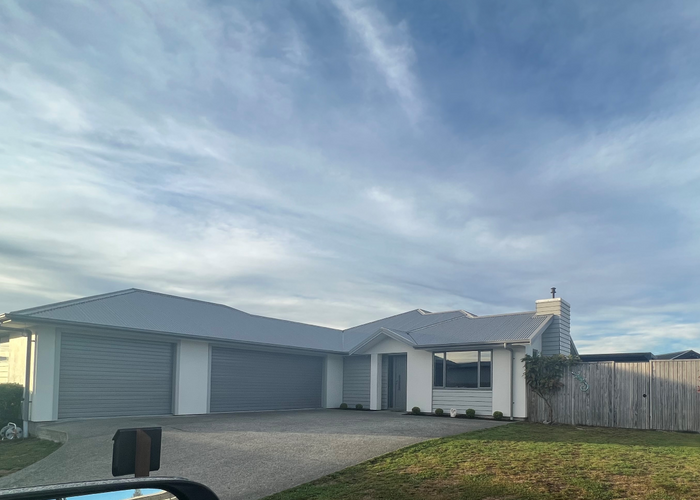  at 5 Stratford Court, Fitzherbert, Palmerston North