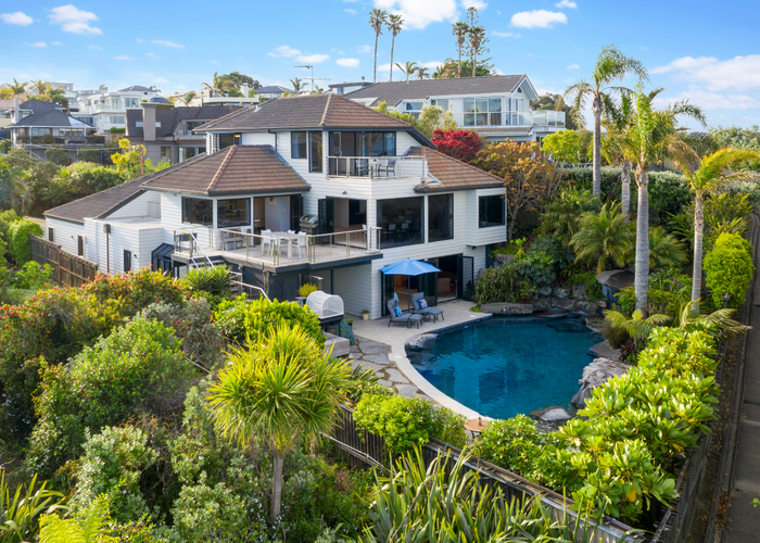  at 6 Portal Place, Murrays Bay, Auckland