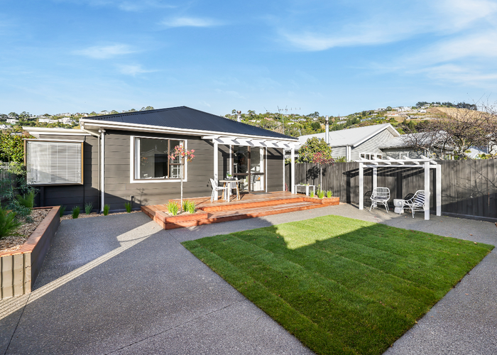  at 15 Wakatu Avenue, Moncks Bay, Christchurch