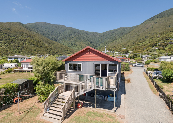  at 17 Okiwi Crescent, OKIWI BAY, FRENCH PASS