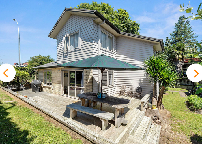  at 152 Clarkin Road, Fairfield, Hamilton