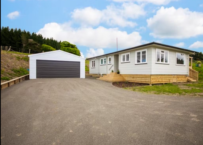 at 95 Hastings Street, Halcombe, Feilding