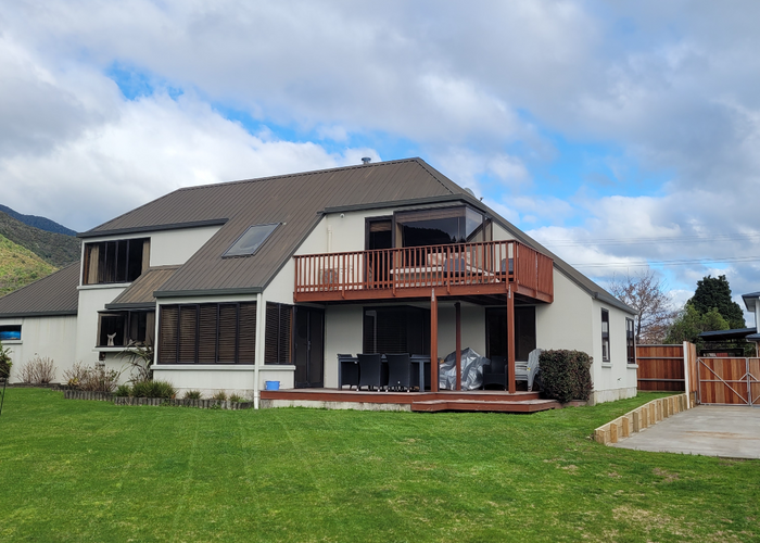  at 1 Waimarama Street, Waikawa, Picton