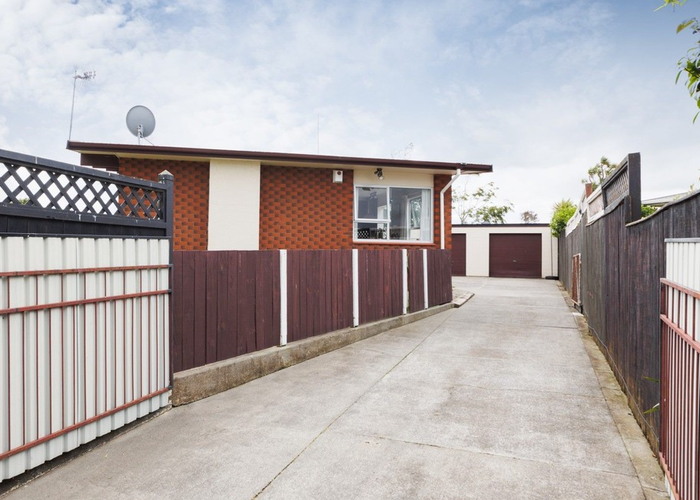  at 37 Paradise Place, Milson, Palmerston North