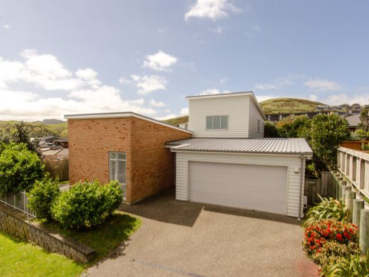  at 21 Cedarwood Street, Woodridge, Wellington